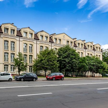 Practicotel Kiev Bagian luar foto