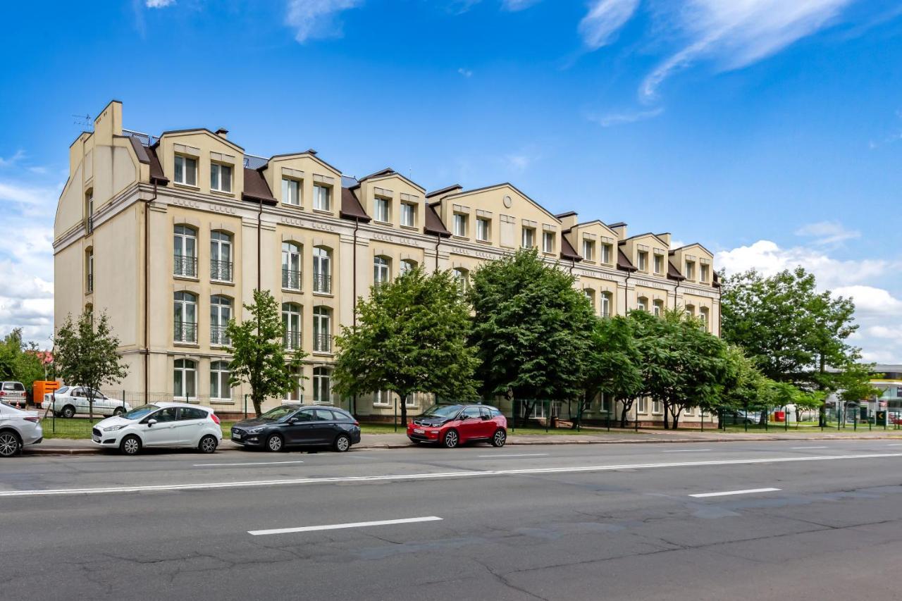 Practicotel Kiev Bagian luar foto