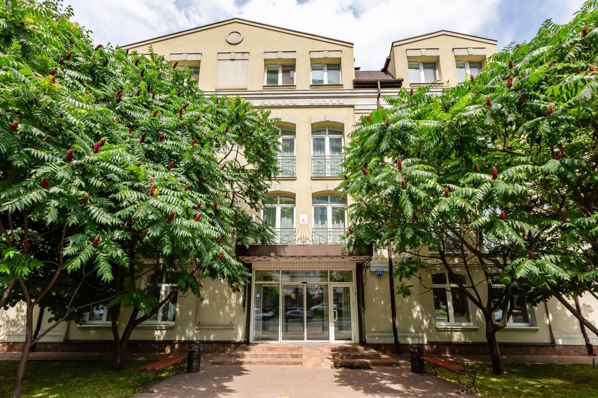 Practicotel Kiev Bagian luar foto